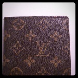 LV wallet